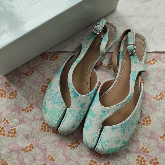 Maison Martin Margiela Shoes - Maison Martin Margiela Mint & Pale Turquoise Floral Tabi Slingback Flats